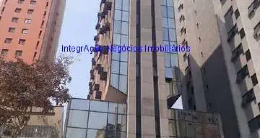 Conjunto comercial  mobiliado 70m², 02 banheiros e 02 vagas na garagem.  condomínio com recepção e segurança 24hrs.  excelente localização