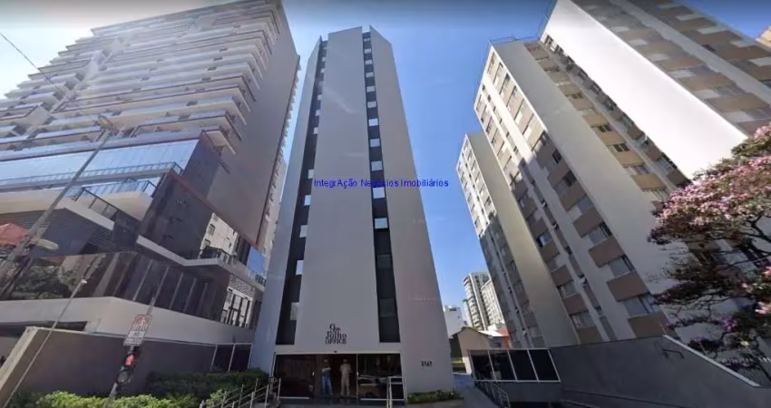 Conjunto comercial 170m², 02 banheiros e 04 vagas na garagem  condomínio com recepção e segurança 24hrs.  excelente localização