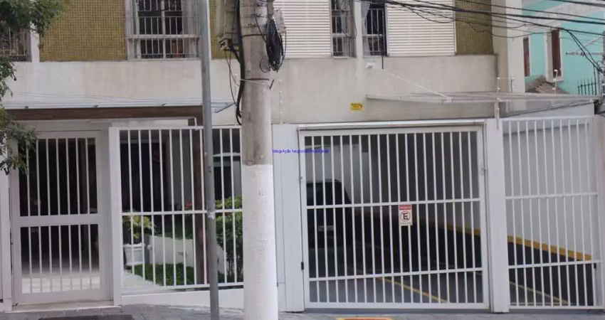 Condomínio com portaria e segurança.  excelente localização entre as ruas itapicuru, doutor alberto torres e paraguaçu.