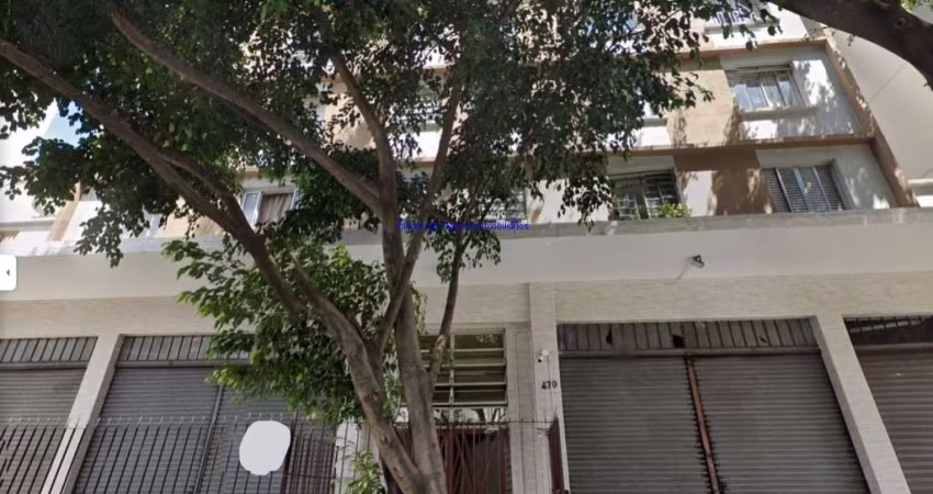 Apartamento 22m², 01 dormitório e 01 banheiro.  Condomínio com portaria 24hrs.  Excelente localização á 5 minutos andando para a estação do metrô