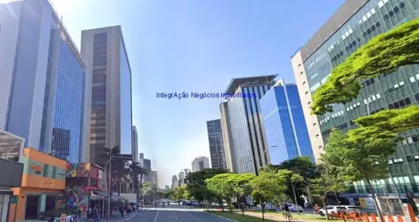 Conjunto comercial 134m², 05 salas e 02 banheiros.   condomínio com recepção e segurança por câmeras