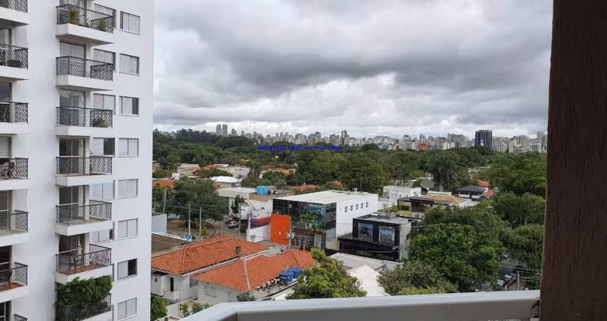 Apartamento 195m², 04 dormitórios (sendo 02 suítes), 03 banheiros e 03 vagas na garagem.  Condomínio com portaria, segurança 24hrs. piscina, salão