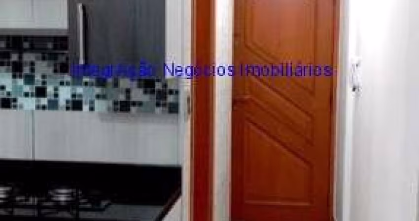 Apartamento Studio MOBILIADO 35m², 01 dormitório, 01 banheiro e 01 vaga na garagem.  Condomínio com portaria e segurança 24hrs.  Excelente localização