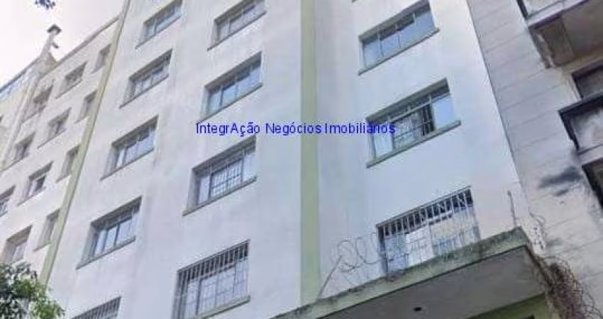 Apartamento 37m², 01 dormitório e 01 banheiro.  Condomínio com portaria 24hrs.  Excelente localização á 1 minuto andando para a estação do metrô Santa