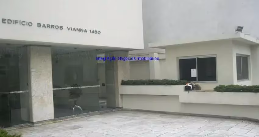 Apartamento 134m², 03 dormitórios, (sendo 01 suíte),03 banheiros e 01 vaga na garagem.  condomínio com portaria, segurança 24hrs, piscina