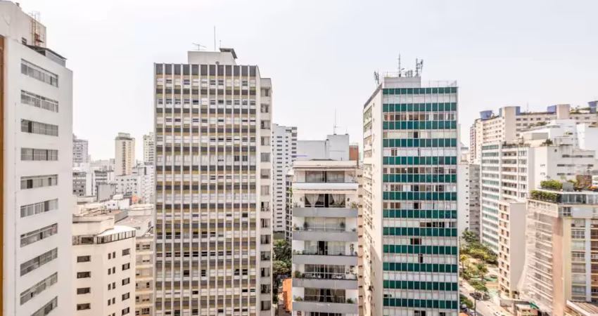 Apartamento 400m², 04 dormitórios (sendo 02 suítes), 04 banheiros e 03 vagas na garagem.  condomínio com portaria, segurança 24hrs e salão de festa.