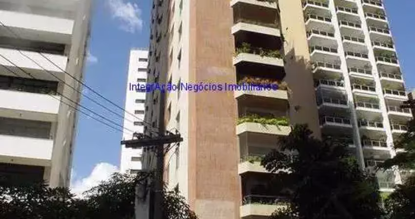 Apartamento 241m², 03 dormitórios (sendo suítes), 04 banheiros e 03 vagas na garagem.  condomínio com portaria 24hrs, piscina, playground, sauna