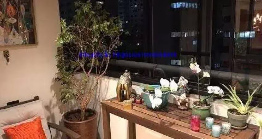 Apartamento 128m², 04 dormitórios (sendo 02 suítes), 03 banheiros e 02 vagas na garagem.  condomínio com portaria 24hrs, piscina, salão de festa
