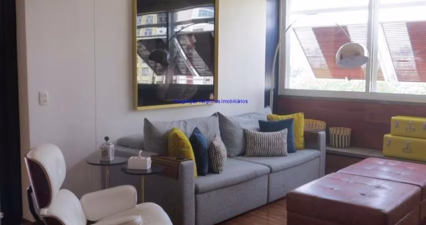 Apartamento Loft 132m², 01 dormitório (sendo suíte/ Closet , 02 banheiros e 01 vaga na garagem.  Condomínio com Segurança e Portaria.