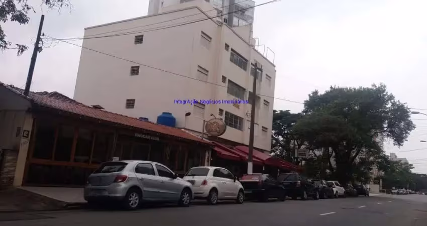 Conjunto comercial 100m², 05 salas, 02 banheiros e 01 vaga na garagem.  excelente localização entre as ruas pascal e sebastião paes.