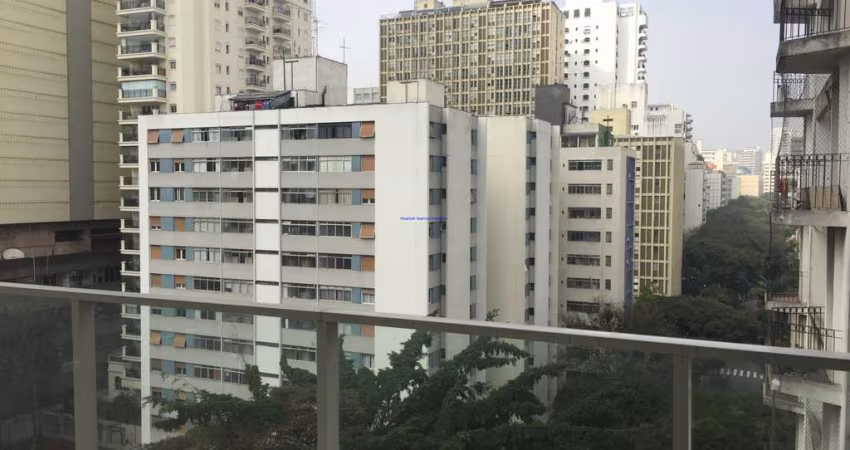 Apartamento 270m², 04 dormitórios (sendo 04 suítes), 04 banheiros e 04 vagas na garagem.