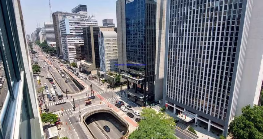 Condomínio com Segurança/Portaria.  Excelente localização à a 2 minutos andando para Estação do Metrô Paulista; Entre as Ruas Da Consolação,
