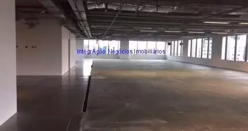Condomínio com recepção, segurança 24hrs, lobby e ar condicionado.  excelente localização, á 1 minutos andando para a estação do metrô vila olímpia;