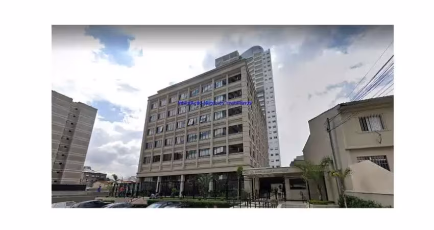 Laje comercial (517m²) próxima à estação pinheiros da linha amarela do metrô e trem, ocupada (alugada) e disponível apenas para venda.