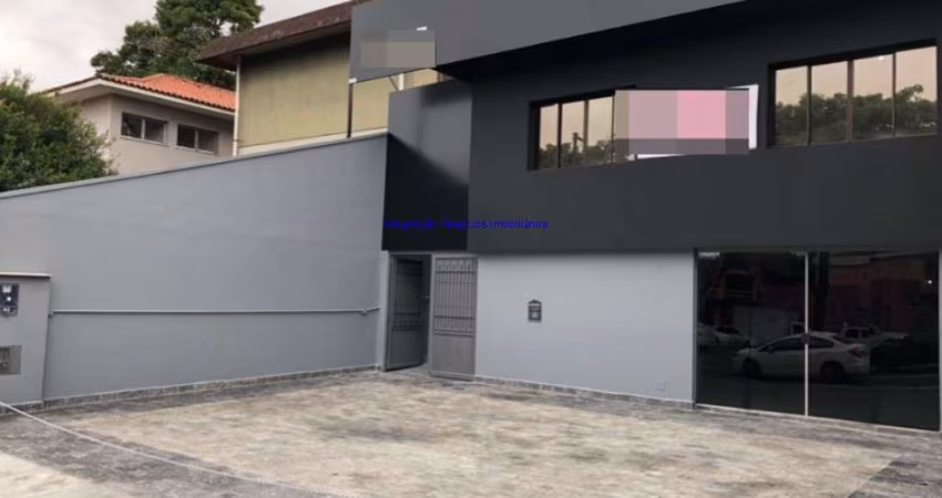 Casa 290m², 04 dormitórios, 05 banheiros e 12 vagas na garagem.   Excelente localização. Todas as informações aqui anunciadas