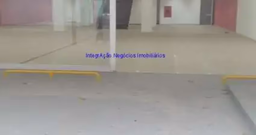 Loja 1.080m², 03 pavimentos, 04 banheiros e 05 vagas de garagem; pavimentos amplos com uma boa iluminação natural, elevador de monta carga e alarme.