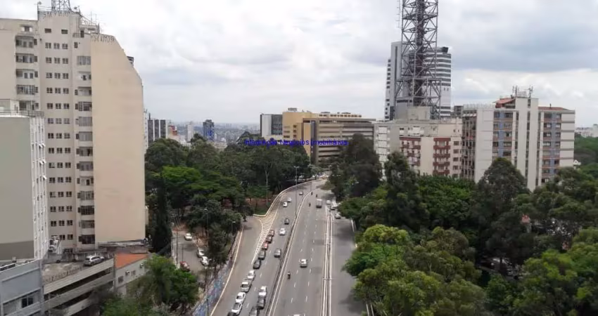 Apartamento 117m², 03 dormitórios (sendo 01 suíte), 03 banheiros e 01 vaga na garagem.    condomínio com portaria, segurança 24hrs, salão de festa