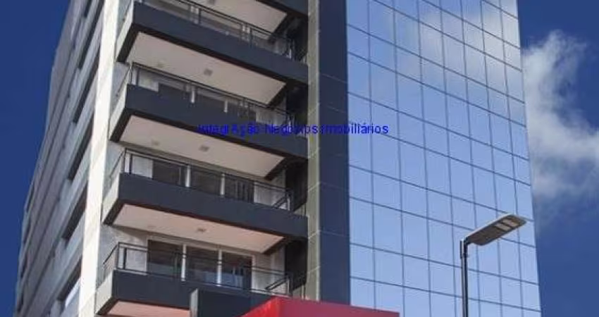 Conjunto comercial 62,07m², 01 banheiro e 02 vagas na garagem.  Excelente localização á 4 minutos andando para a estação do metrô Clínicas