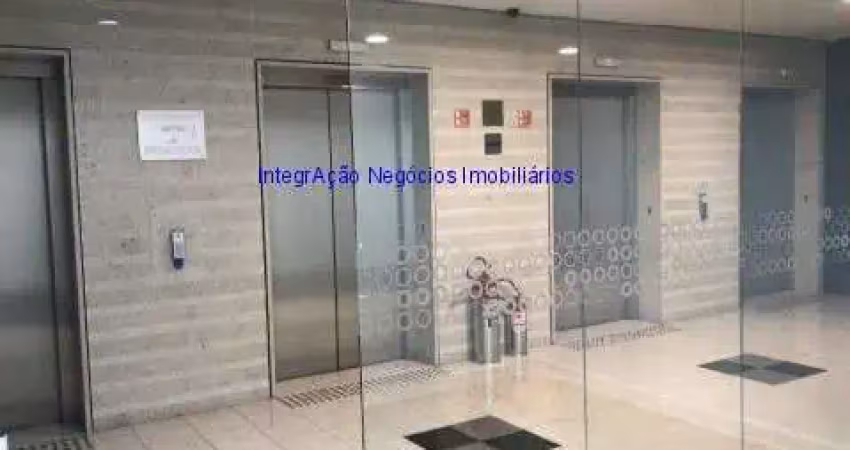 Conjunto comercial 330.73m², 05 salas, 01 copa, 04 banheiros e 10 vagas na garagem.