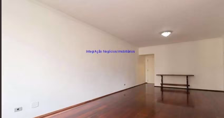 Apartamento 101m², 02 dormitórios, 02 banheiros, 01 vaga na garagem.   Ótima localização, próximo ao parque Ibirapuera e Av. Paulista.