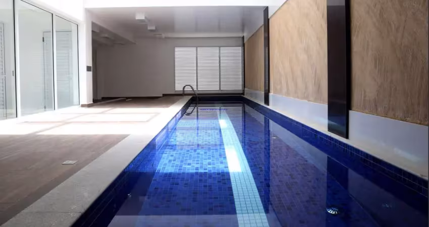 Condomínio com recepção, segurança 24hrs,  piscina, salão de festas e salão.  Excelente Localização Privilegiada, Próximo ao Shopping Frei Caneca.