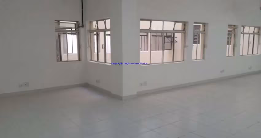 Sala 91m², totalmente reformada, piso frio, grande sala em l, janelas grandes, bem iluminado, 2 banheiros novos, pintado, prédio com segurança.
