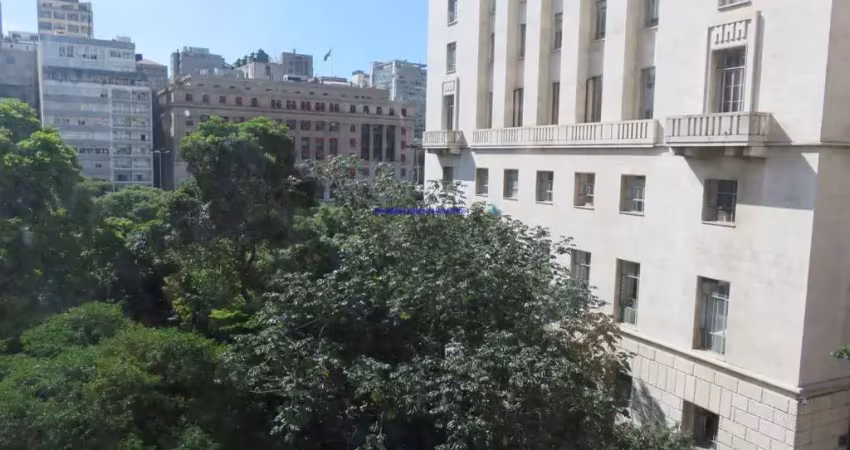 Sala comercial 50,55m², 01 sala e 01 banheiro.    condomínio com recepção.  excelente localização á 2 minutos andando para a estação do metrô anhangab