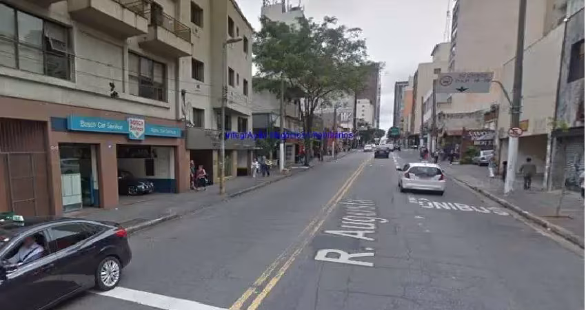São 2 lojas térreas de frente para rua augusta em uma galeria e mais 10 lojas internas. condominio e iptu super baixo pela quantidade de lojas e metra