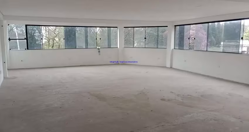Sobreloja 130m² e 02 banheiros.  excelente localização, á 6 minutos andando para a estação do metrô paulista e à 8 minutos andando para a estação