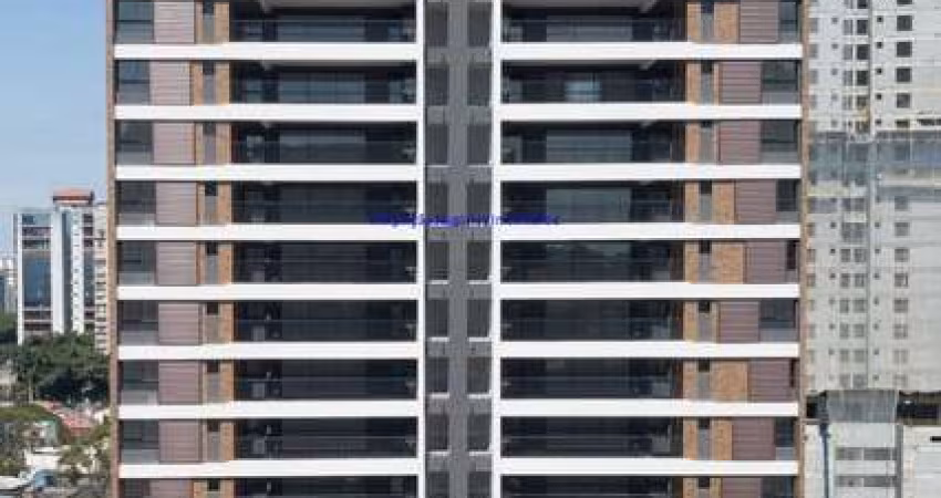 Apartamento 147m², 04 dormitórios (sendo 02 suítes), 03 banheiros e 02 vagas de garagem.  Condomínio com portaria, segurança, piscina, academia