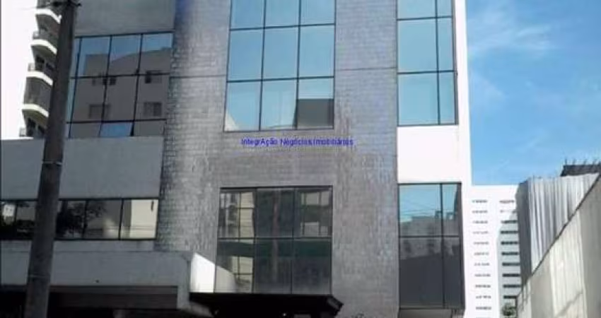 Conjunto Comercial 49m², 01 banheiro e 02 vagas na garagem.  Condomínio com recepção e segurança 24hrs.  Excelente localização á 10 minutos andando pa