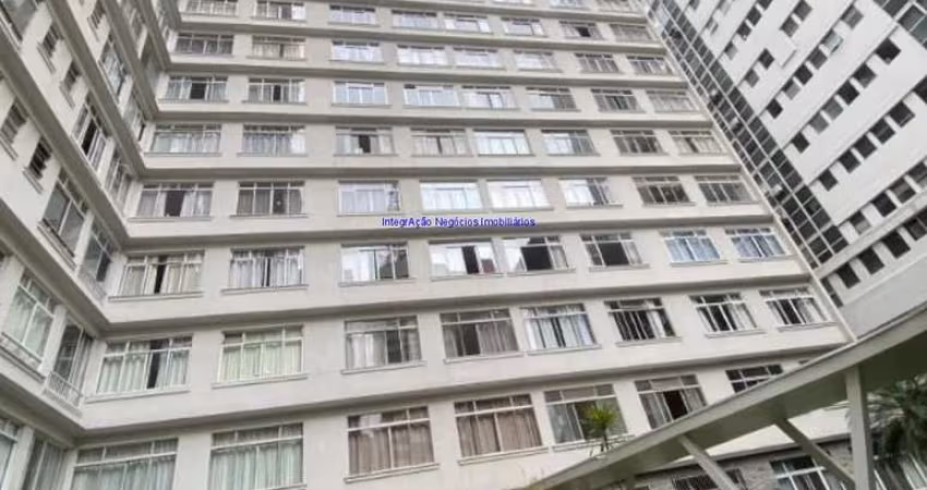 Apartamento 40m², 01 dormitório e 01 banheiro.  Condomínio com portaria 24hrs, bicicletário, lavanderia coletiva e loja de conveniencia.  Excelente