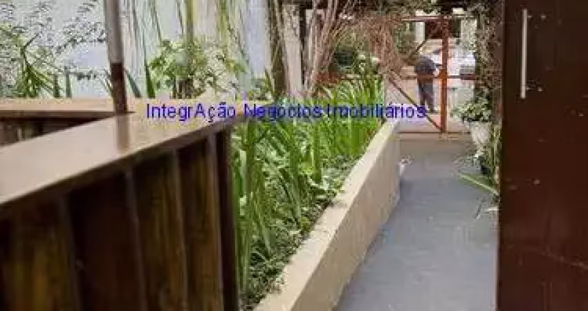 Sobreloja 290m² e 02 banheiros.  excelente localização á 9 minutos andando para a estação do metrô paraiso; entre as ruas abílio soares, carlos