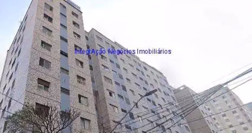 Apartamento com 51m², 01 dormitório, 01 banheiro e 01 vaga na garagem.  condomínio com segurança e portaria.  ótima localização
