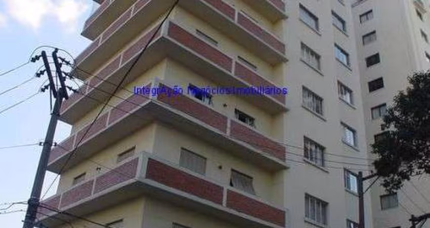 Condomínio com portaria e segurança.  Excelente localização entre as Ruas Paraguai, Estados Unidos e Avenida Nove de Julho.