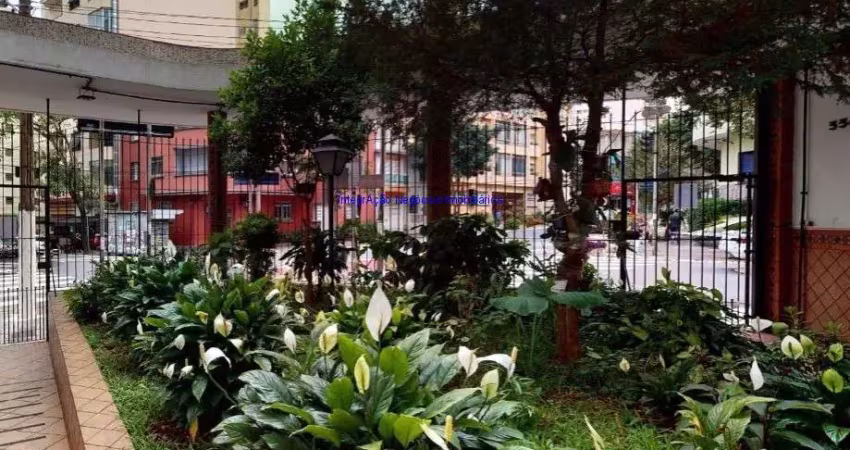 Apartamento 34.11m², 01 dormitório ,01 banheiro e 01 vaga de garagem.  condomínio com portaria 24hrs.  excelente localização á 6 minutos andando para