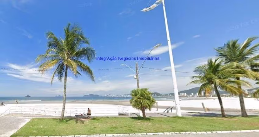 Predio  1.260m², 26 quartos, 26 banheiros e 22 vagas de garagem.  Condomínio com recepção, picina e sala de jogos.  Excelente localização