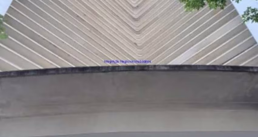 Conjunto comercial 110m² e 02 banheiros.  Condomínio com recepção e segurança.  Excelente localização entre as Ruas Martinho Prado e Martins Fontes