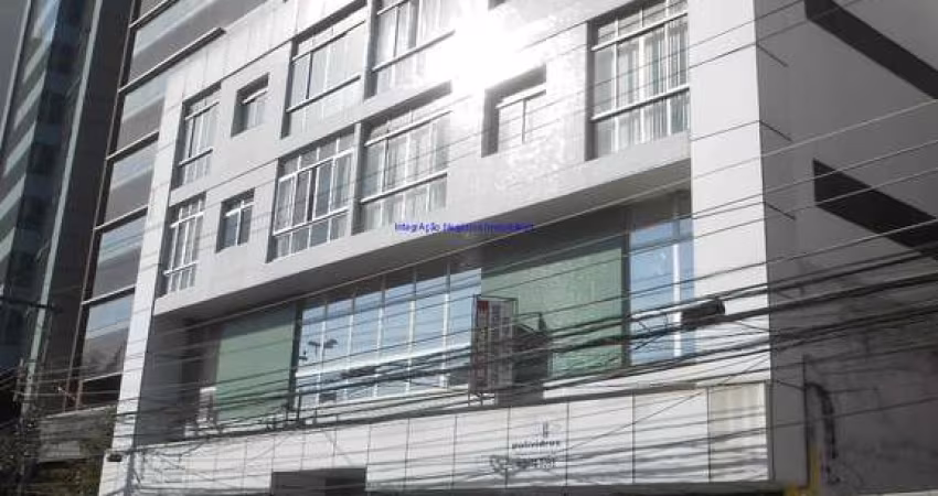 Conjunto Comercial 48m², 02 salas e 01 banheiro.  Condomínio com recepção e segurança.  Excelente localização