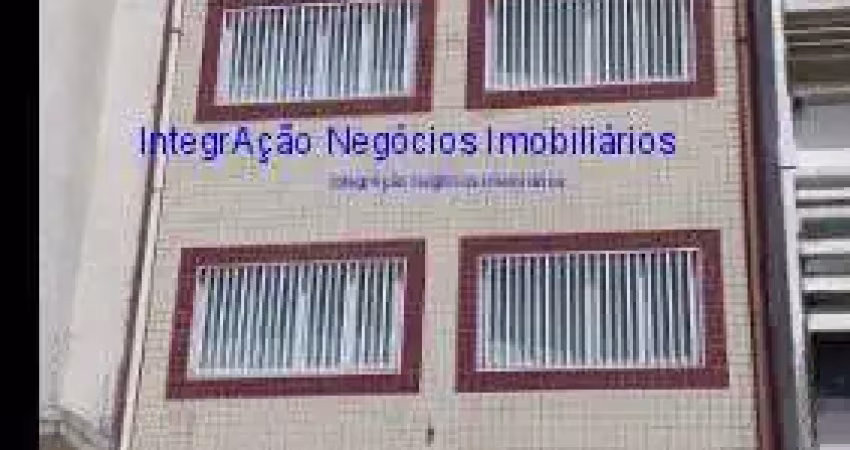 Prédio comercial 500m², 1 loja e mais 5 andares, 10 banheiros. (áreas internas das salas e banheiros) -1o., 2o. e 3o. andares: a) 84 m2 b) 62 m2 ,