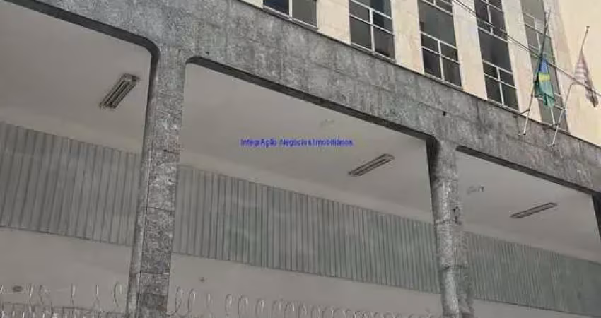 Prédio 2.000m².  excelente localização, á 1 minuto andando para a estação do metrô são beto; entre o largo são bento e rua libero badaró.