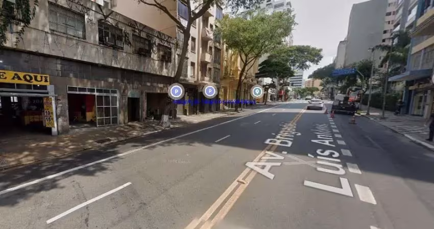 Loja 350m² e 01 banheiro.  excelente localização, entre as ruas aguiar de barros, francisca miquelina e maria paula; próximo da estação do metrô