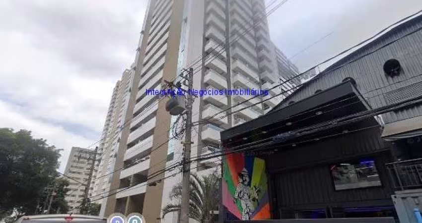 Conjunto Comercial 183m², 02 banheiros e 04 vagas na garagem.  Condomínio com recepção.   Excelente localização á 3 minutos andando para a estação