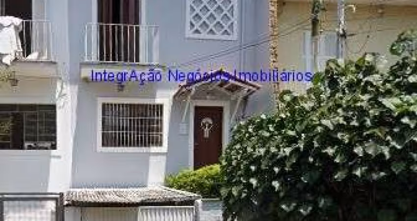 Casa 208m², 02 salas, 01 banheiro e 01 vaga de garagem.  Excelente localização entre as Ruas Paula Ney, Antero Mendes Leite e Praça Rosa Alves
