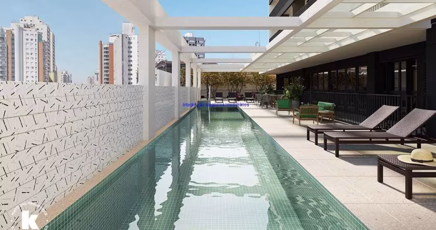 Apartamento 32m², 01dormitório, 01 banheiro e 01 vaga de garagem; ( fotos ilustrativa).  Condomínio com segurança, piscina, academia e salão de festas