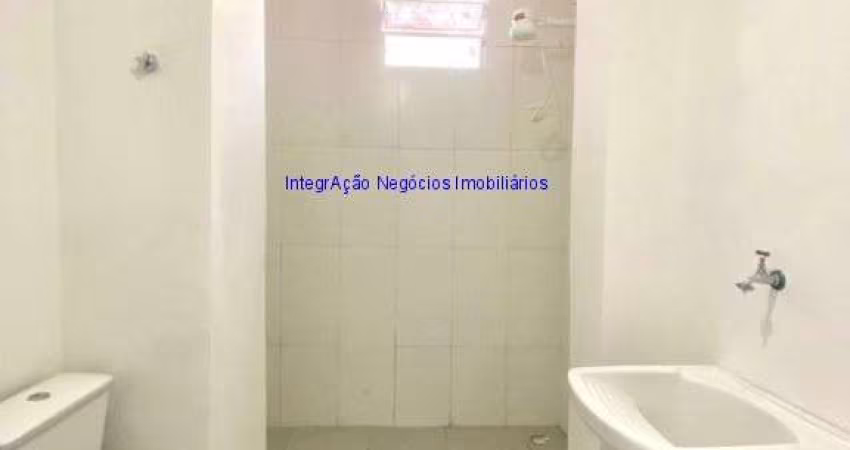 Apartamento Studio 30m², 01 dormitório e 01 banheiro.  Condomínio com portaria e segurança.  Excelente localização