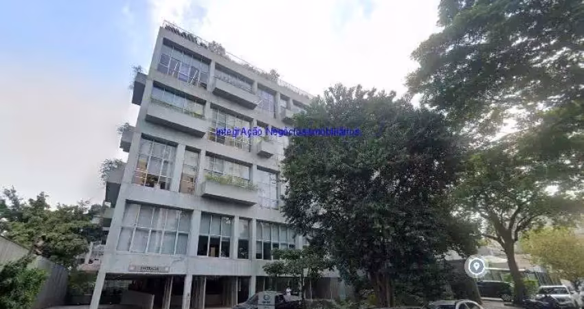 Prédio 4.114m² m², 10 banheiros e 24 vagas na garagem.  excelente localização entre as ruas purpurina, fidalga e wisard.
