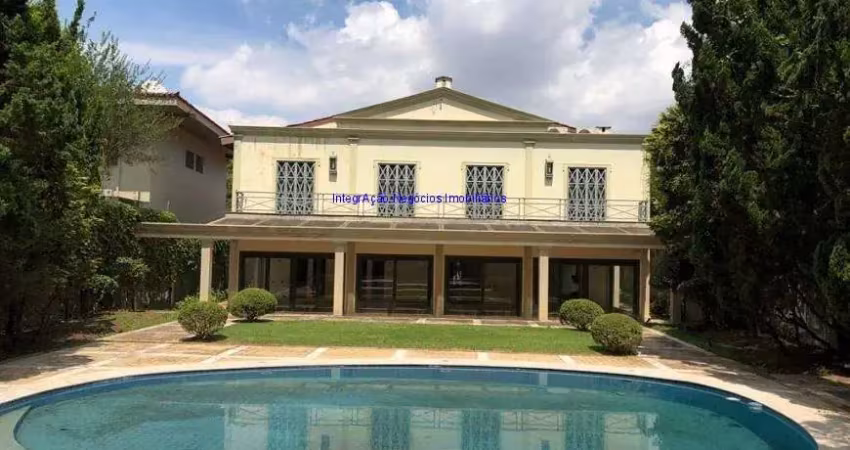 Casa  960,40m², 07 dormitórios, 10 banheiros e 05 vagas de garagem  excelente localização