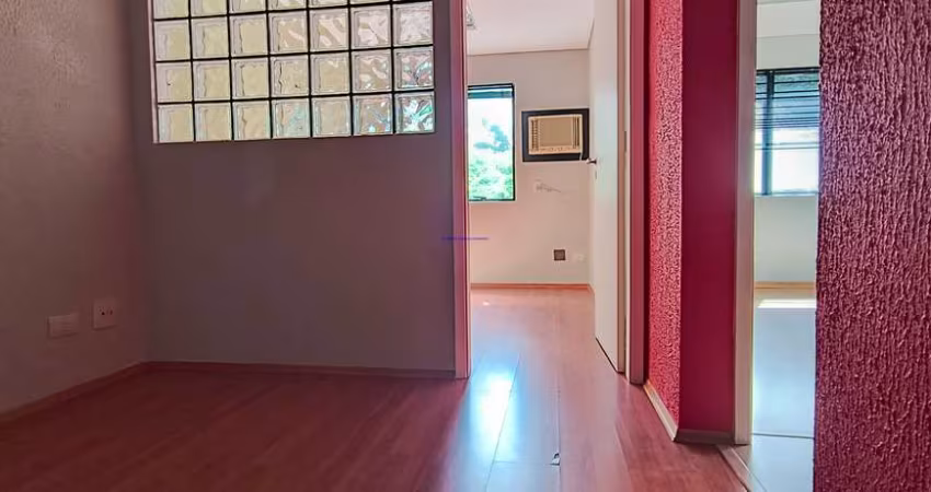 Conjunto Comercial 33m², 01 sala e 01 banheiro.  Condomínio com recepção e segurança.  Excelente localização á 3 minutos andando para a estação