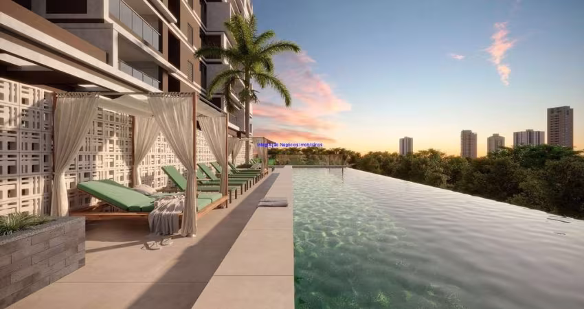 Apartamento  144,16m², 03 dormitórios (sendo suítes), 04 banheiros e 02 vagas de garagem; (Fotos ilustrativas).  Condomínio com portaria, segurança